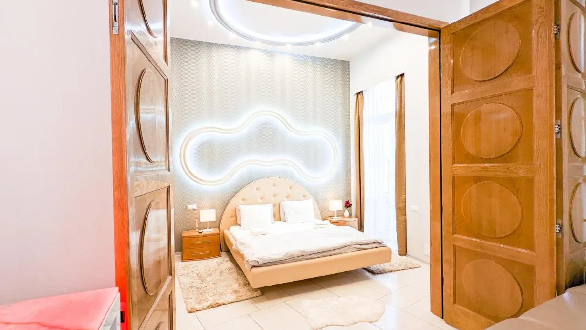 Image 1 of 120M2 LUXURY HOLLYWOOD CONDO -CINEMA -SAUNA -HOT TUB – Downtown BUDAPEST
