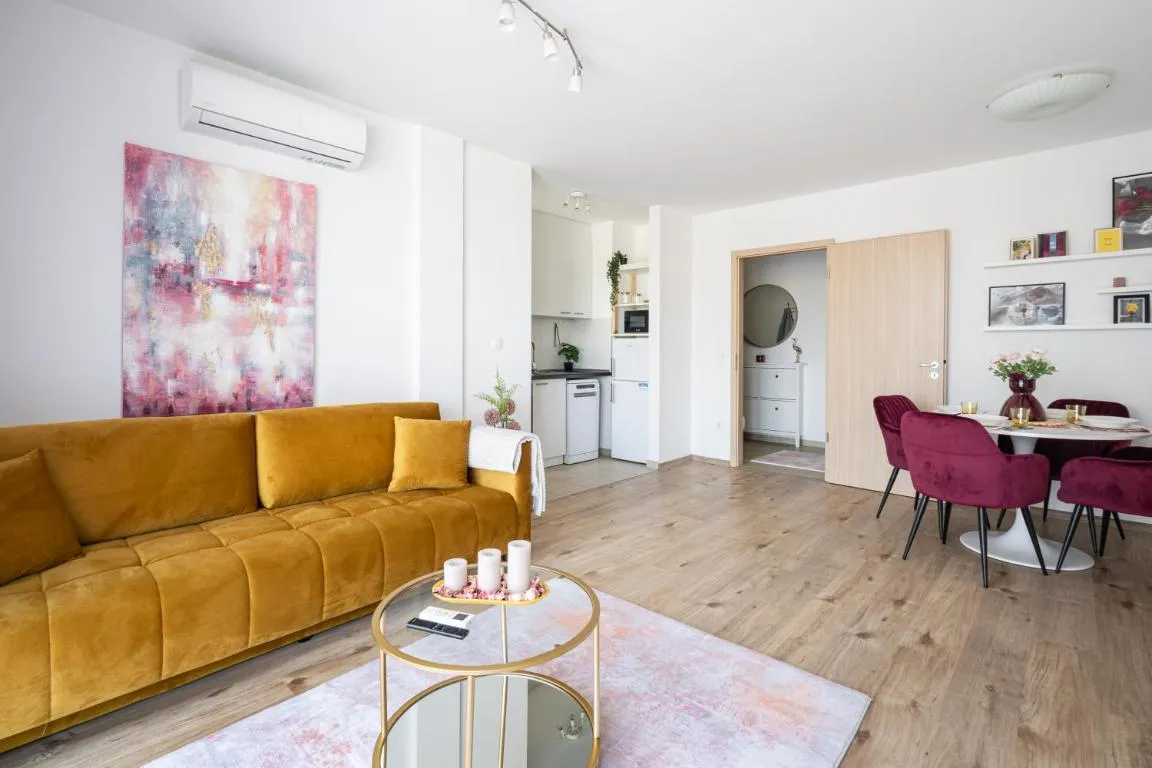 Image of All You Need in BP – garage, terraces, aircon