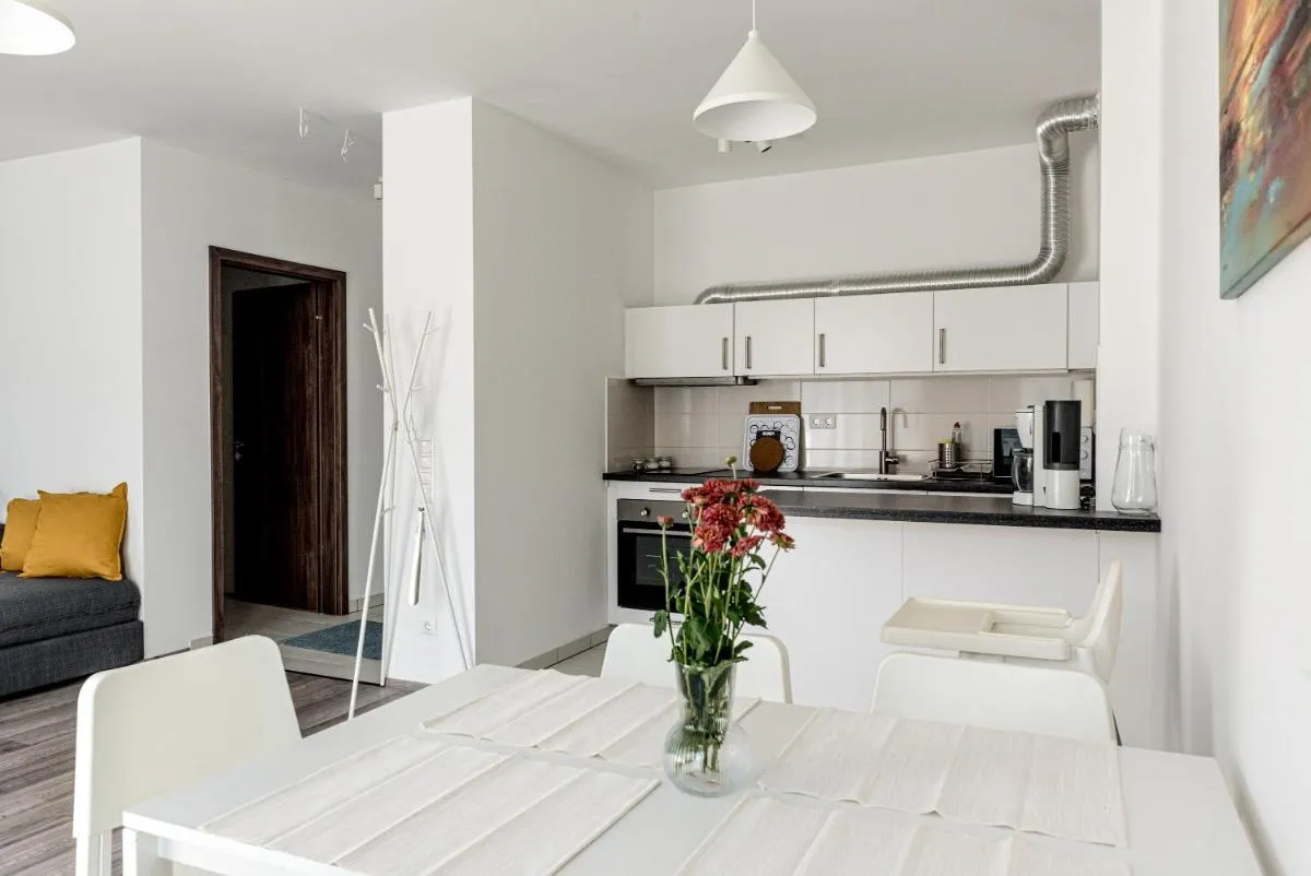 Image 2 of Amphora Luxury Apartment with FREE private Parking and cozy Balcony