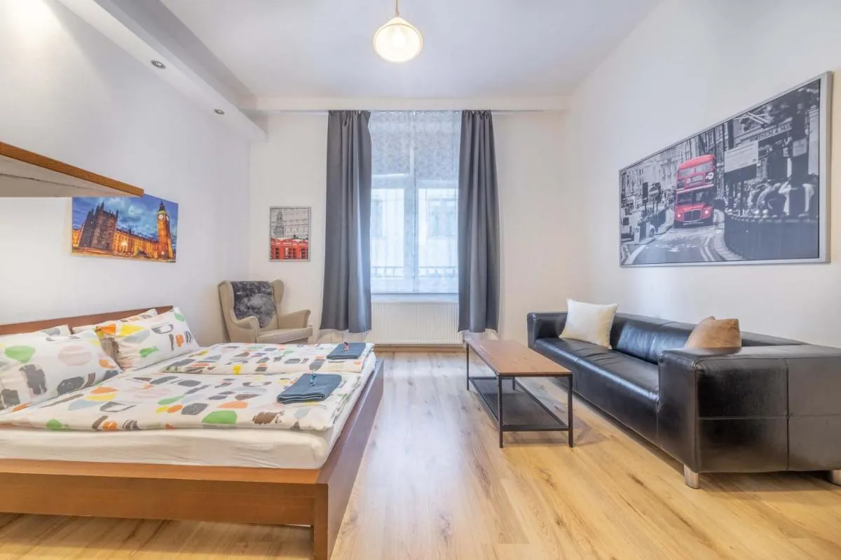 Image 1 of Anastasia 2 bedrooms apartment on Váci utca