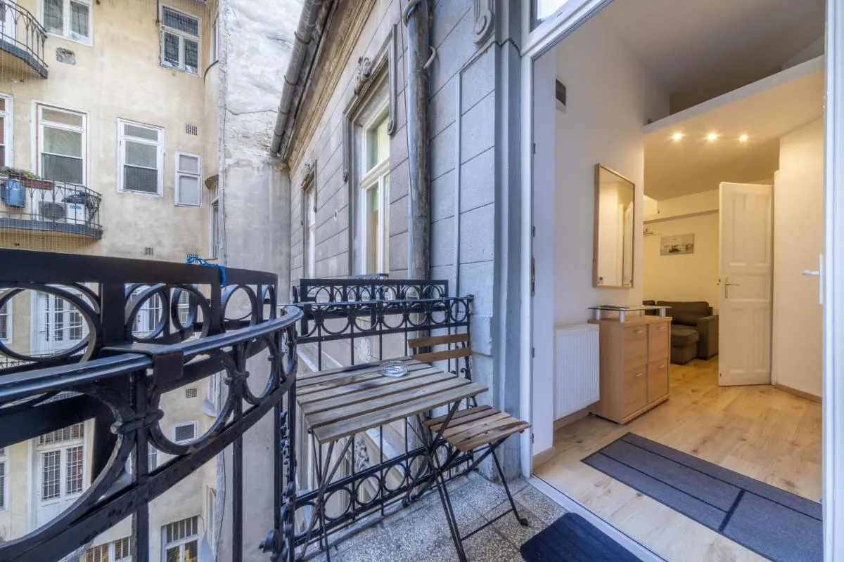 Image 3 of Anastasia 2 bedrooms apartment on Váci utca