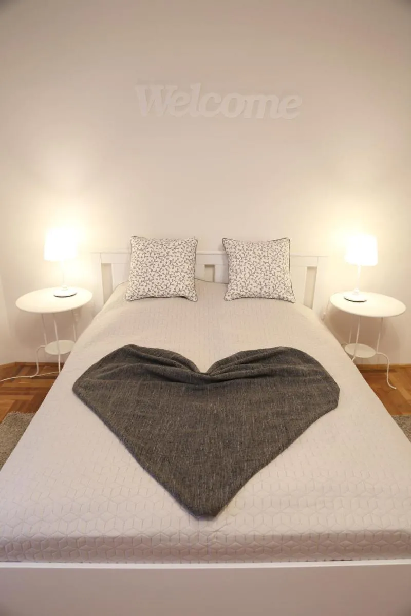Image 4 of Apartman – Heart of Budapest