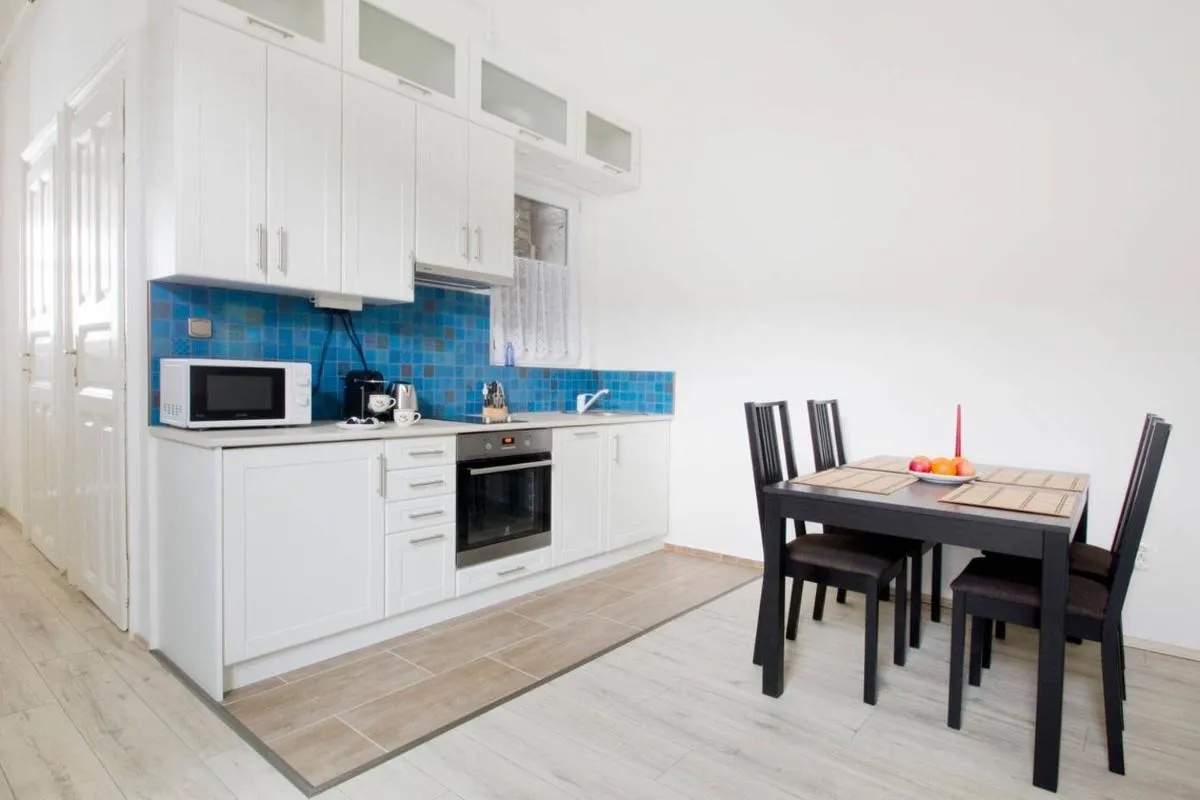 Image 2 of Apartment Andrassy
