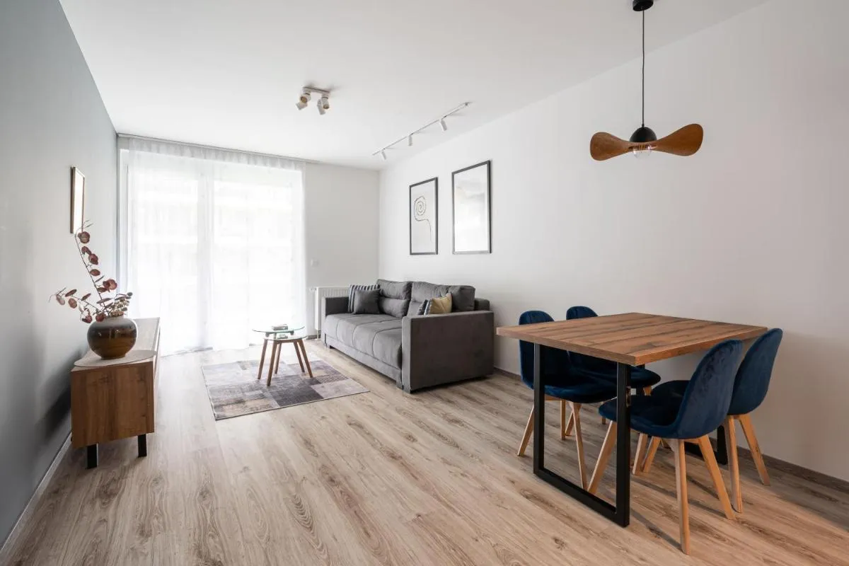 Image 1 of Apartment Downtown Lónyay 38