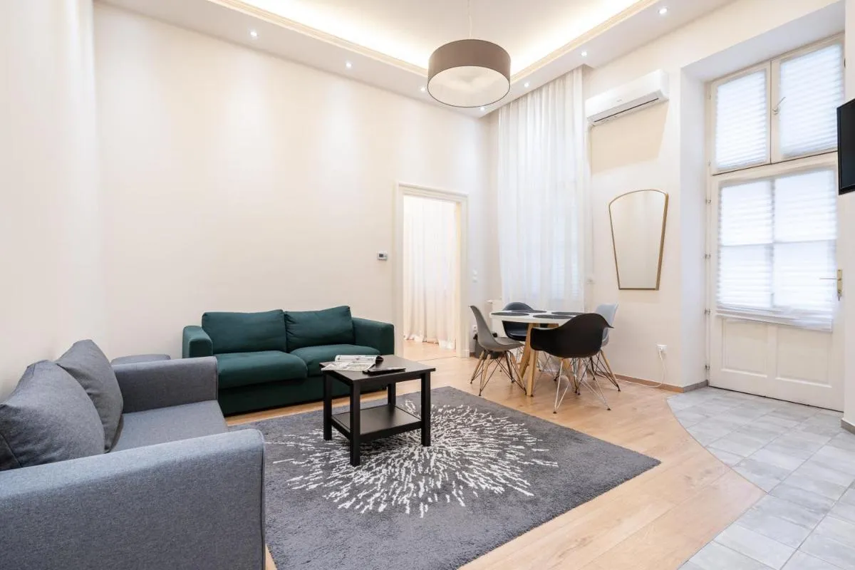 Image 4 of Apartment Downtown Paulay43