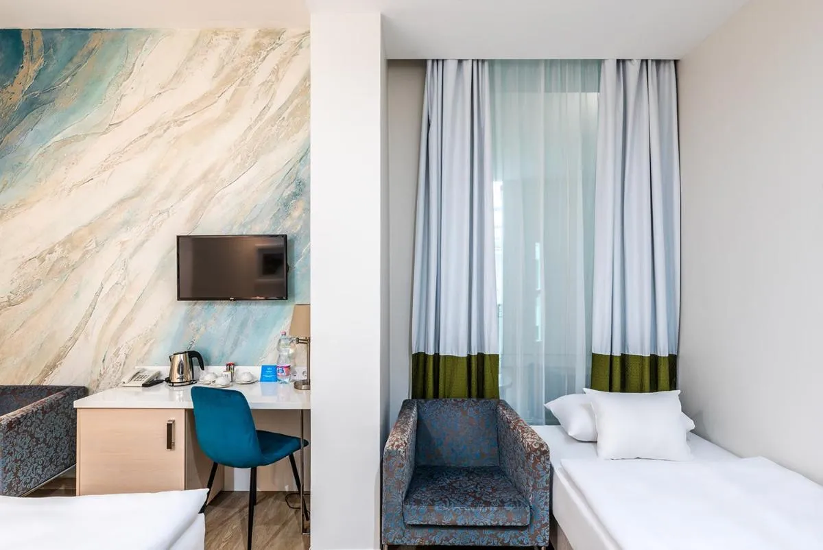 Image 6 of Atrium Fashion Hotel