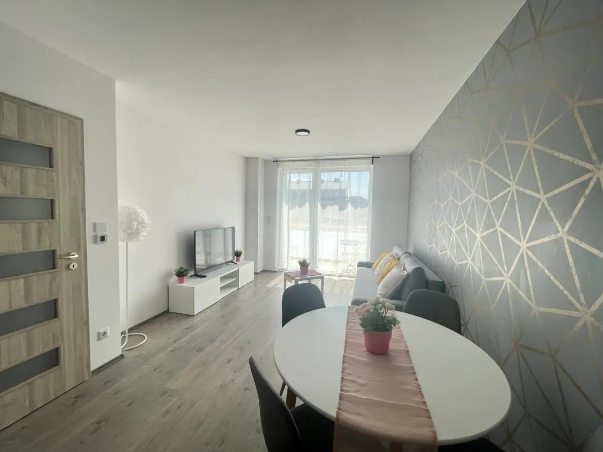 Image 4 of B144 Design Lux Apartments #FreeParking