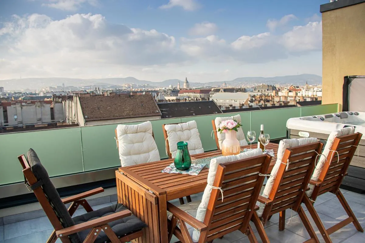 Image 2 of BRAND NEW LOFT LUXURY PENTHOUSE WITH JACUZZI #Centropolitan