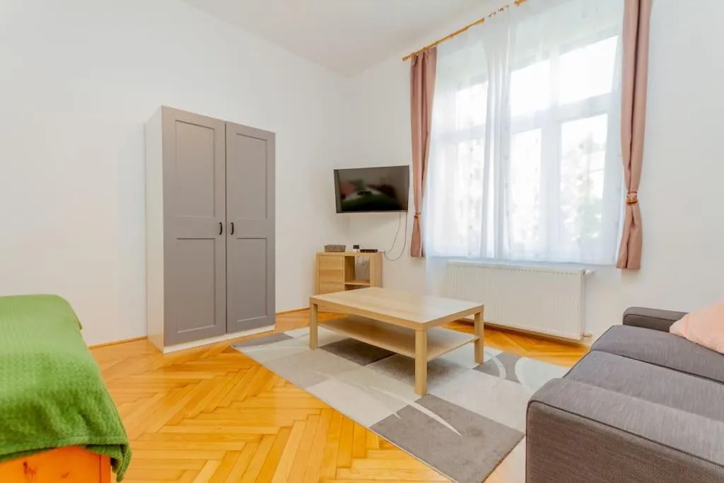 Image 4 of Bartók Boulevard Apartment by NW