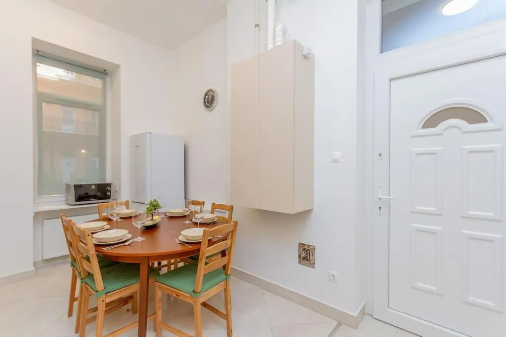 Image 3 of Bartók Boulevard Apartment by NW