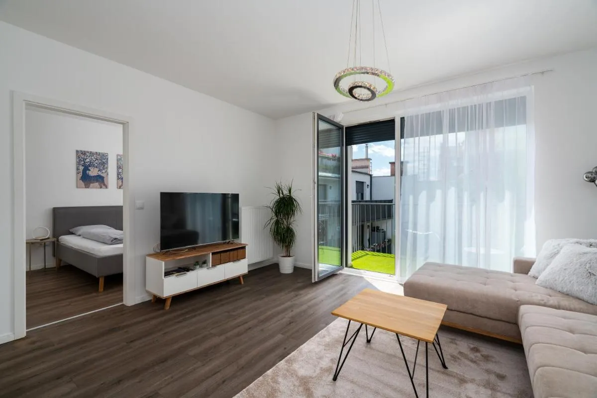 Image 4 of Bauer Residence downtown