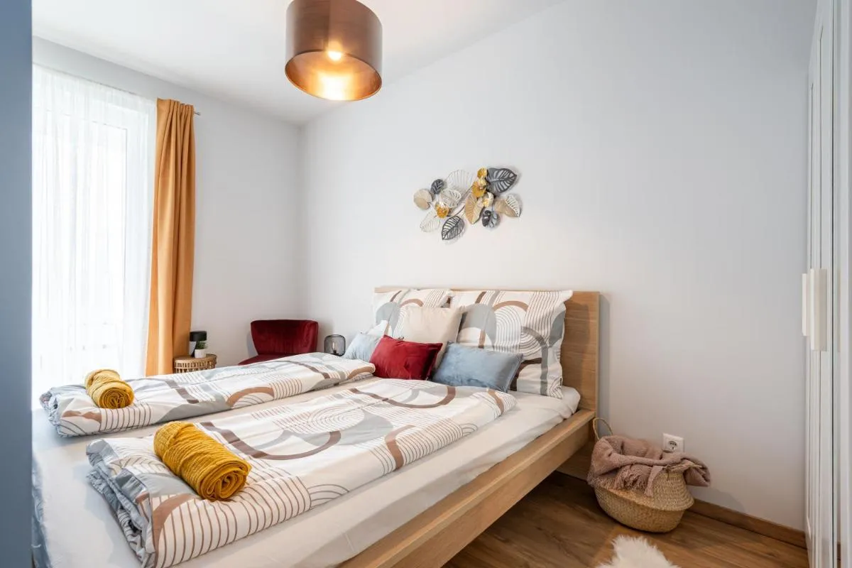 Image 6 of Blooming Budapest Apartment with free underground parking