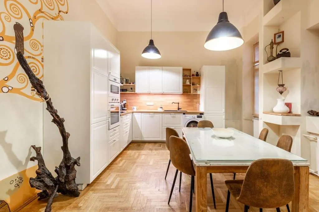Image of Bourgeois Bohème Apt. 88 m² City Center