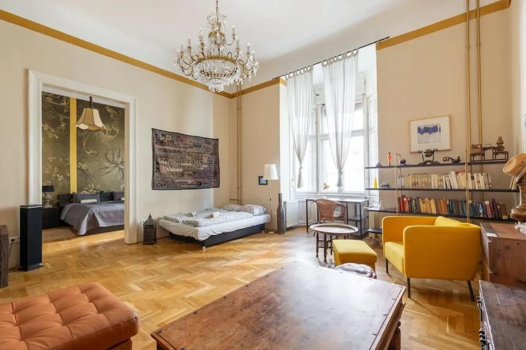 Image 1 of Bourgeois Bohème Apt. 88 m² City Center
