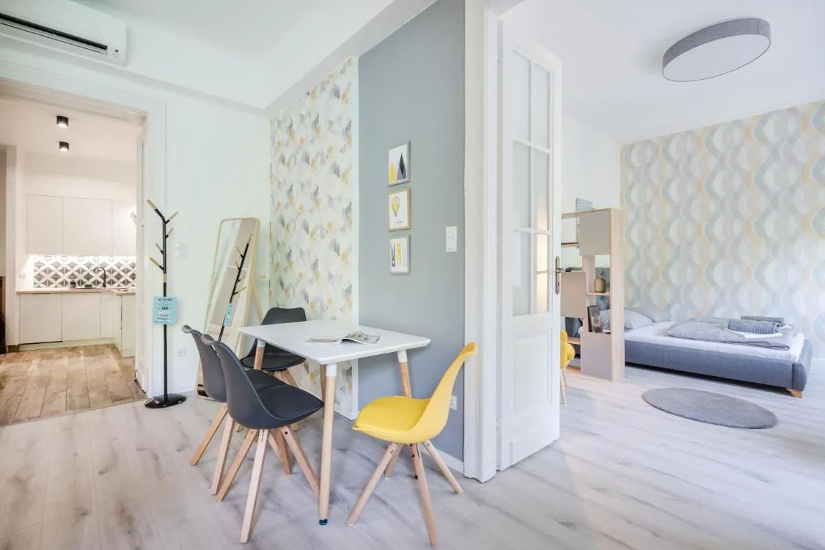 Image 3 of BpR Color Fusion Home with A/C