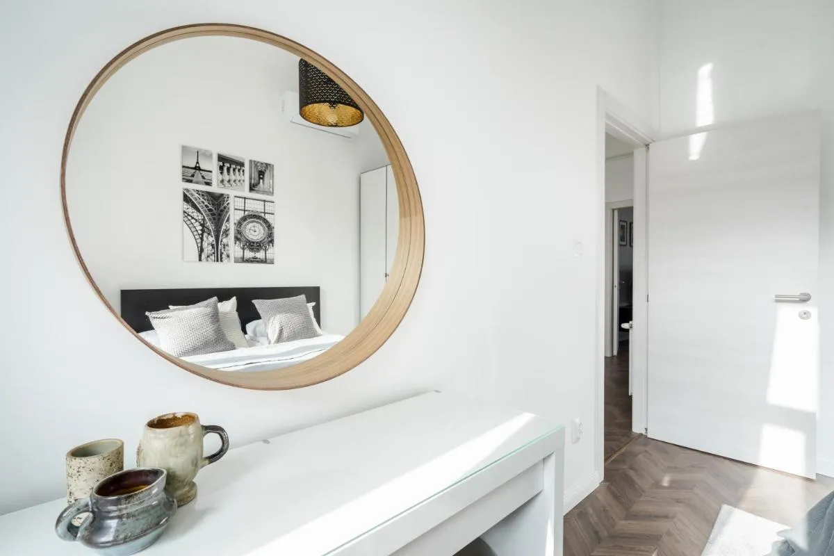 Image 2 of BpR SIRIUS Suite with A/C