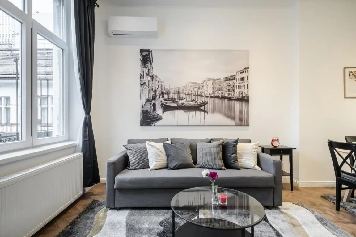 Image of BpR SIRIUS Suite with A/C