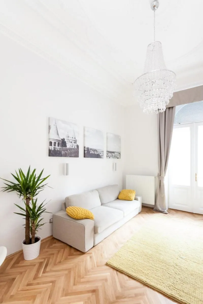 Image 3 of BpR Sophisticated Astoria Suite with Balcony