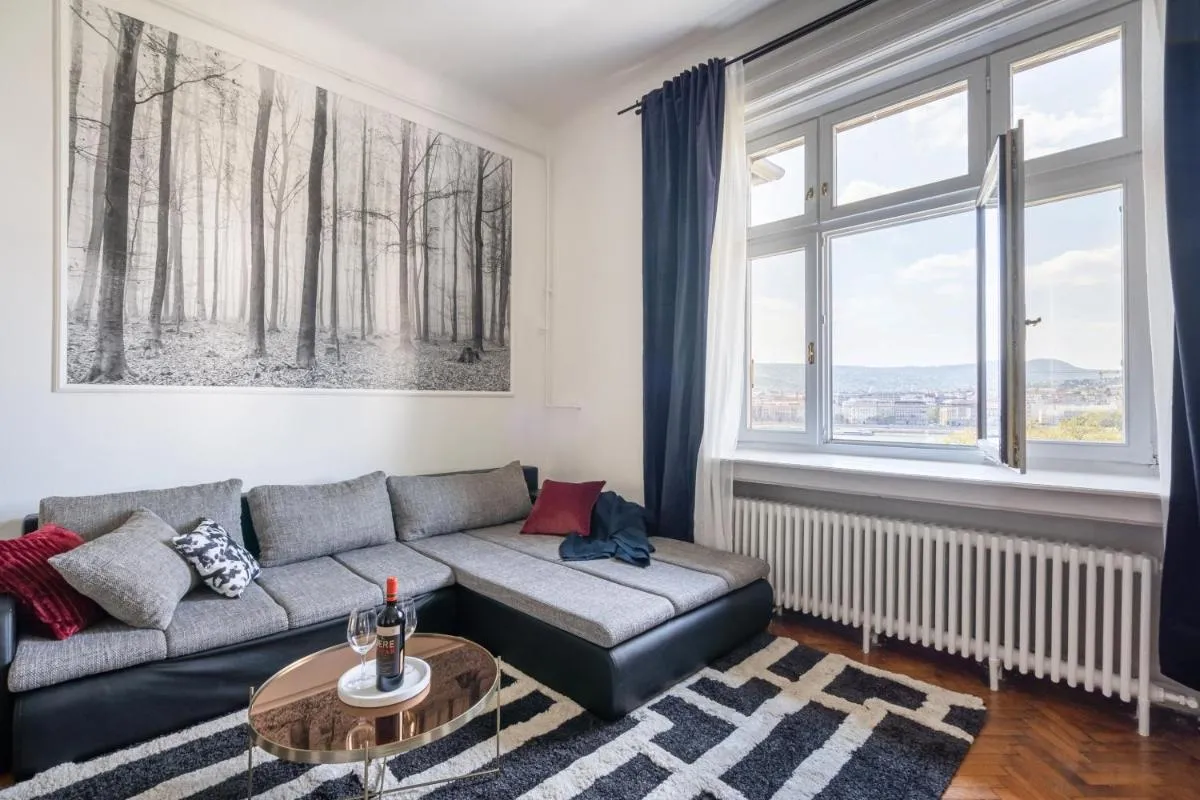Image 1 of BpR Stollár Apartment, Danube View