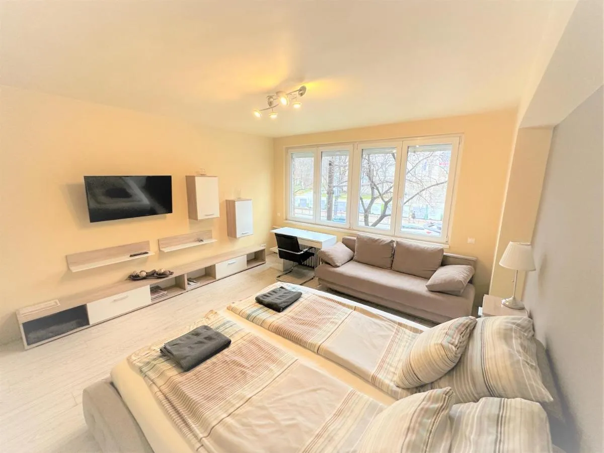 Image 2 of Brand new apartment in the center