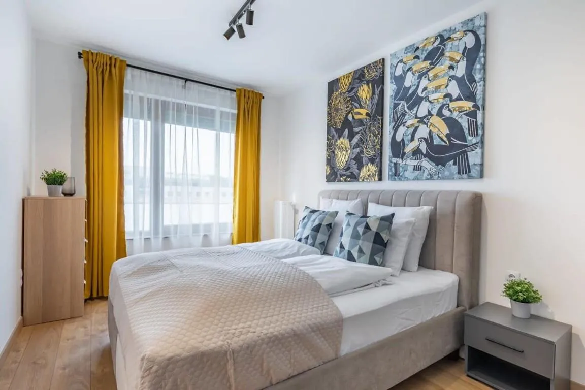 Image of Brand new central flat