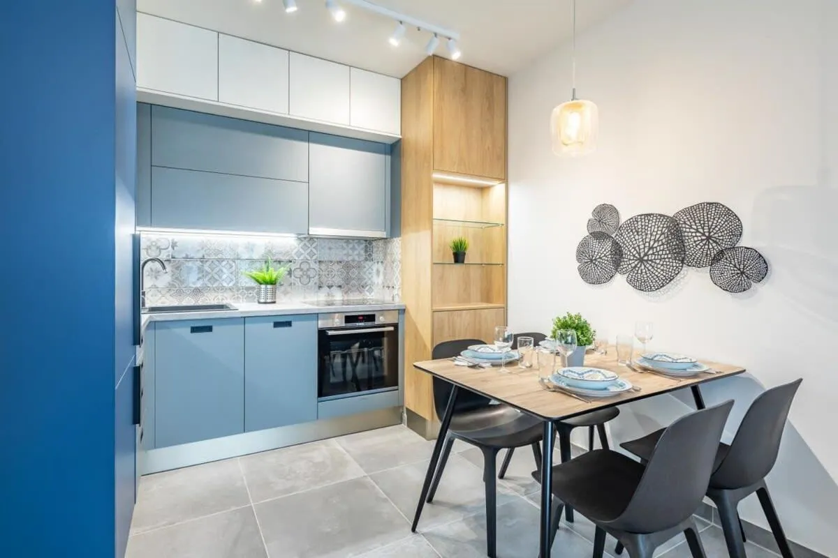Image 3 of Brand new central flat