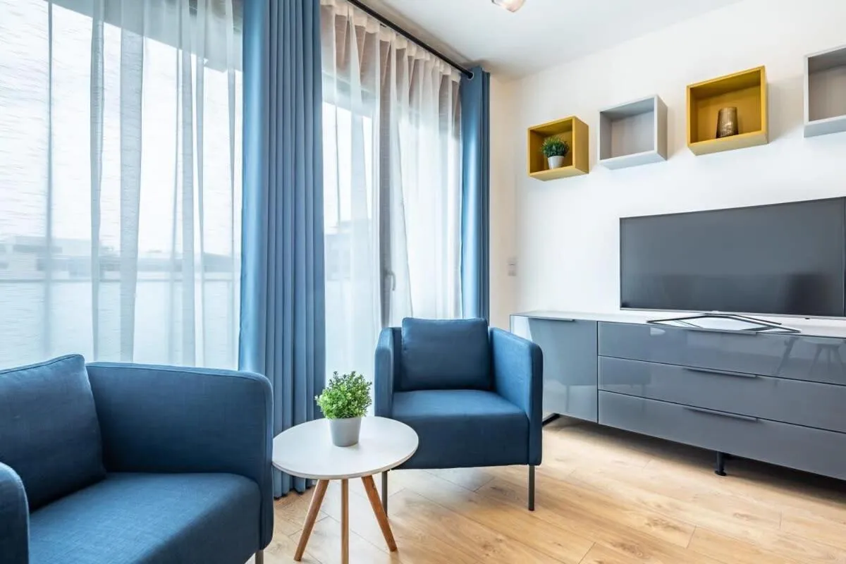 Image 4 of Brand new central flat