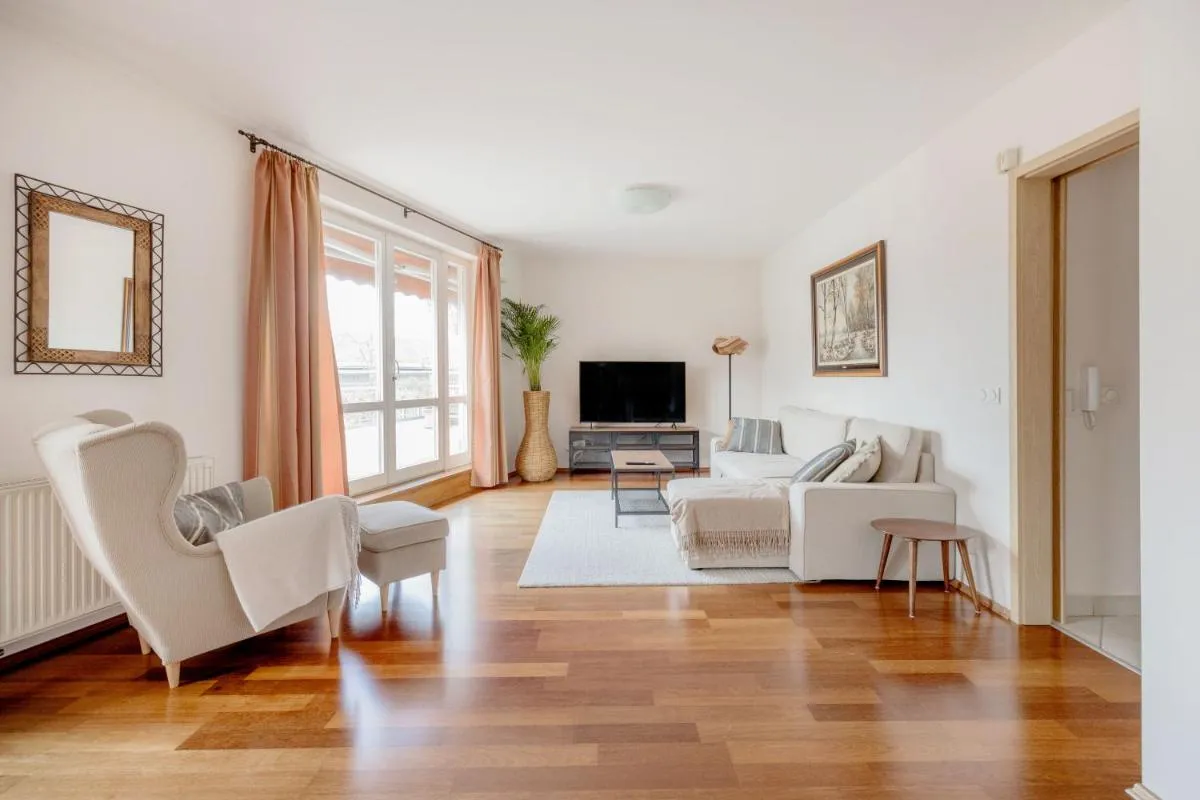 Image 6 of Bright and Spacious Penthouse w/ Terrace & Parking