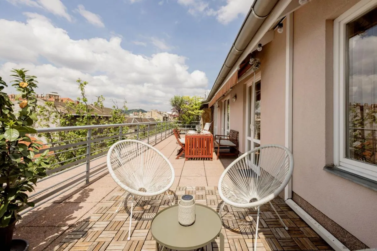 Image 1 of Bright and Spacious Penthouse w/ Terrace & Parking