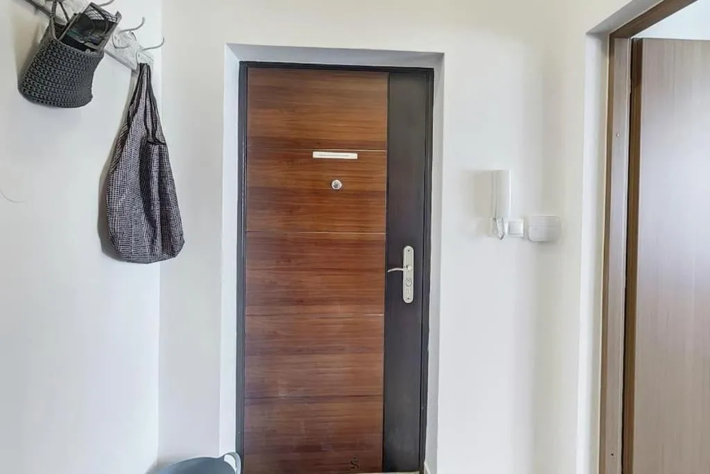 Image 5 of Bright sunny apt at Keleti station,near citycenter