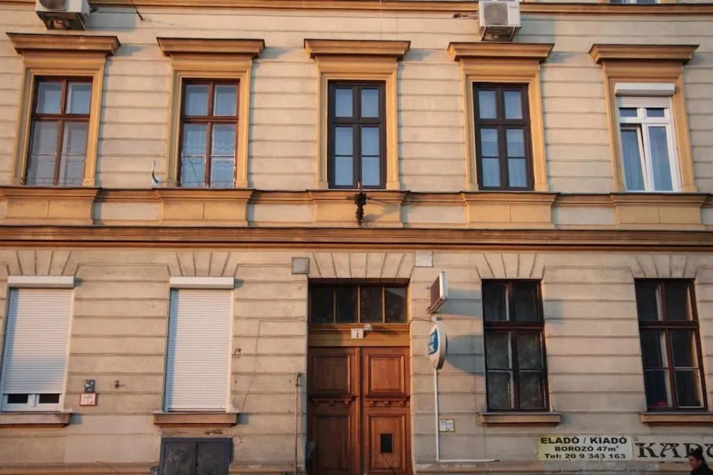 Image 4 of Bright sunny apt at Keleti station,near citycenter