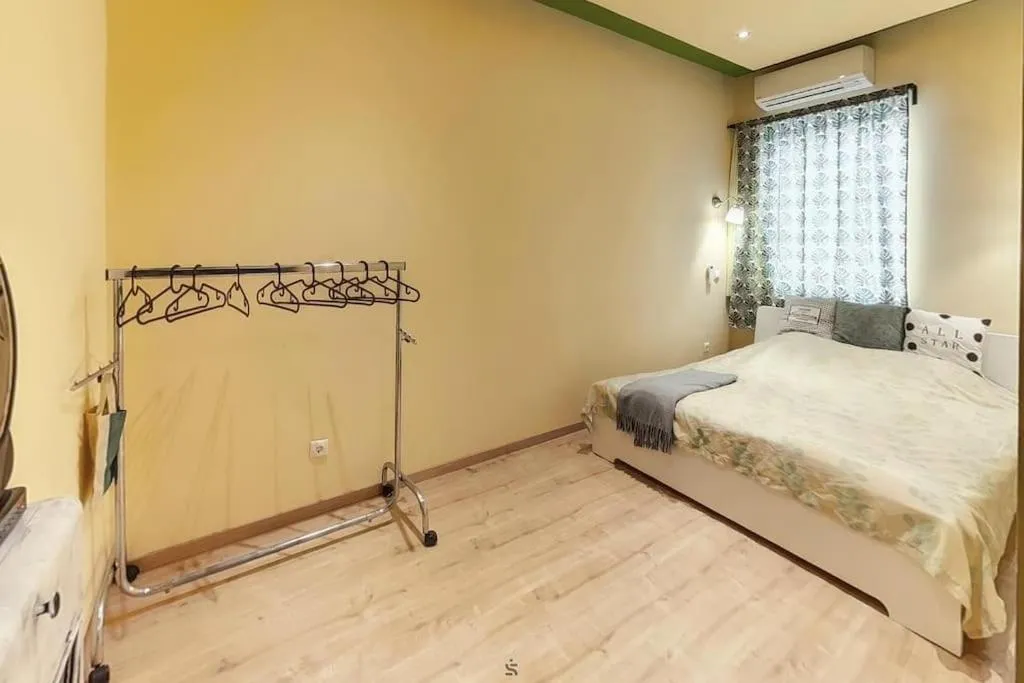Image 1 of Bright sunny apt at Keleti station,near citycenter