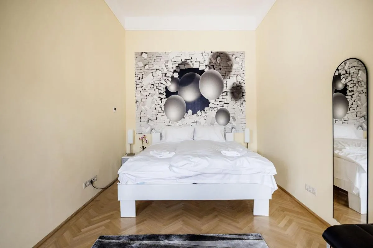 Image 2 of Bubbles Apartment