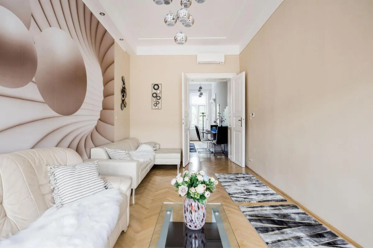 Image 6 of Bubbles Apartment