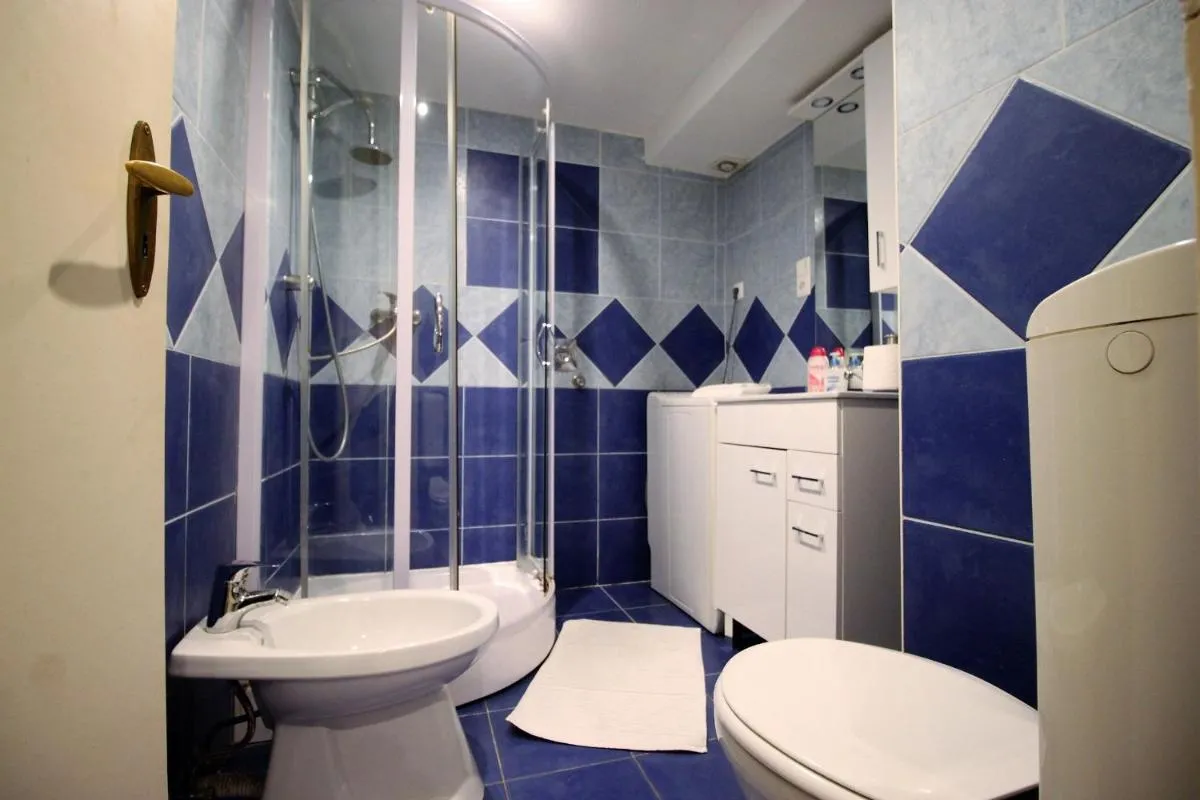 Image 2 of Budapest Easy Flat Opera