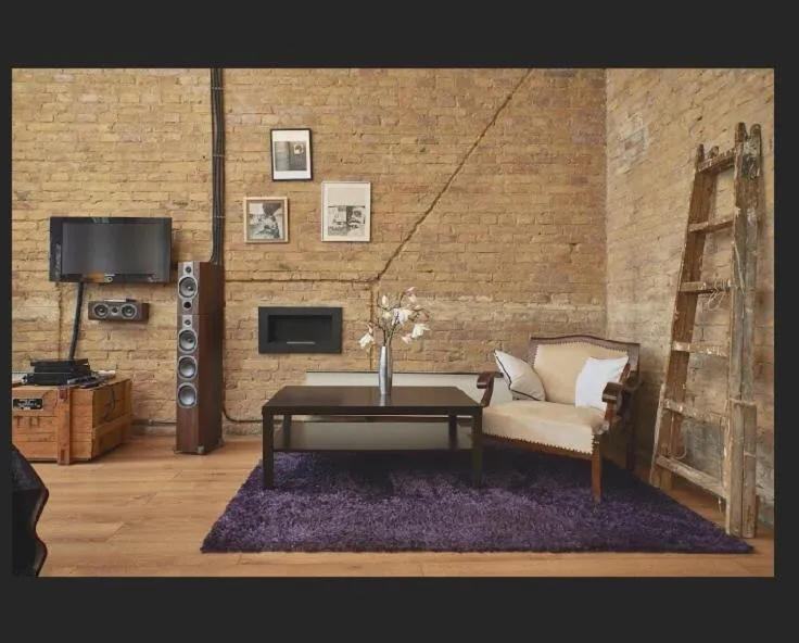 Image 2 of Budapest Loft Central Design Home
