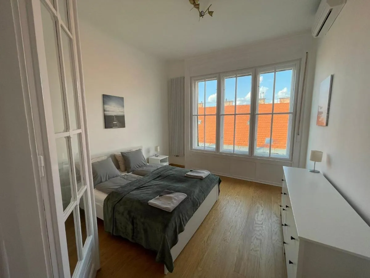 Image 1 of CITY CENTER 1, cozy 2br in the city center!