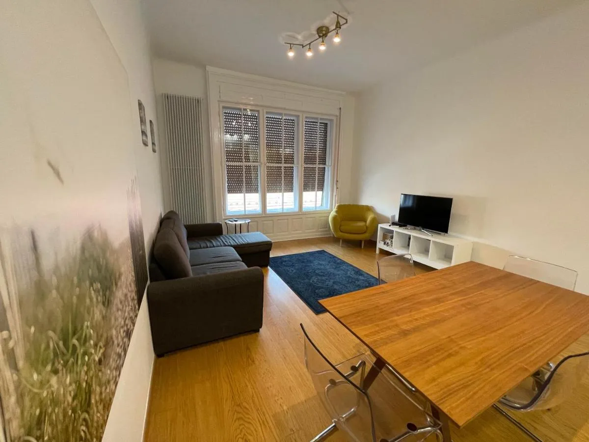 Image 4 of CITY CENTER 1, cozy 2br in the city center!