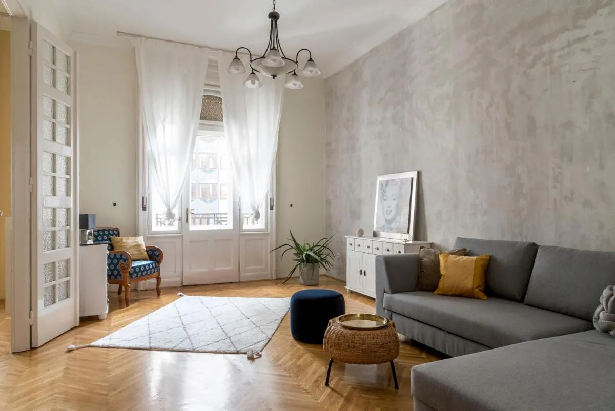 Image 1 of Central Apartman