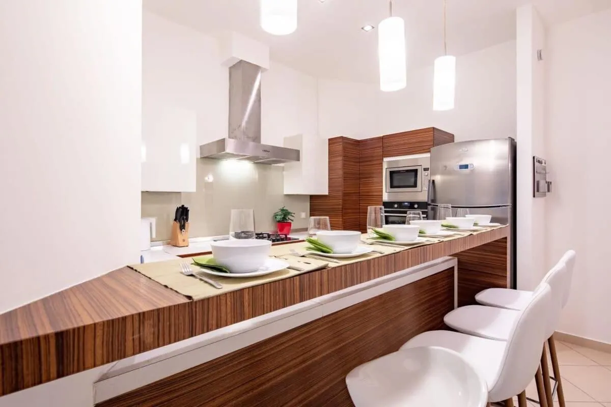 Image 3 of Central – Balcony – Large and Comfy Home