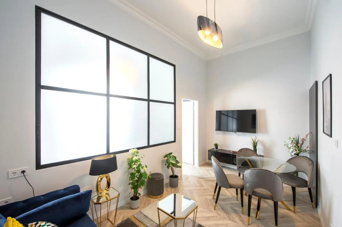 Image 4 of Central Exclusive Apartments (Z44)