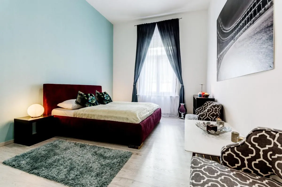 Image 2 of Central Stylish Apartments