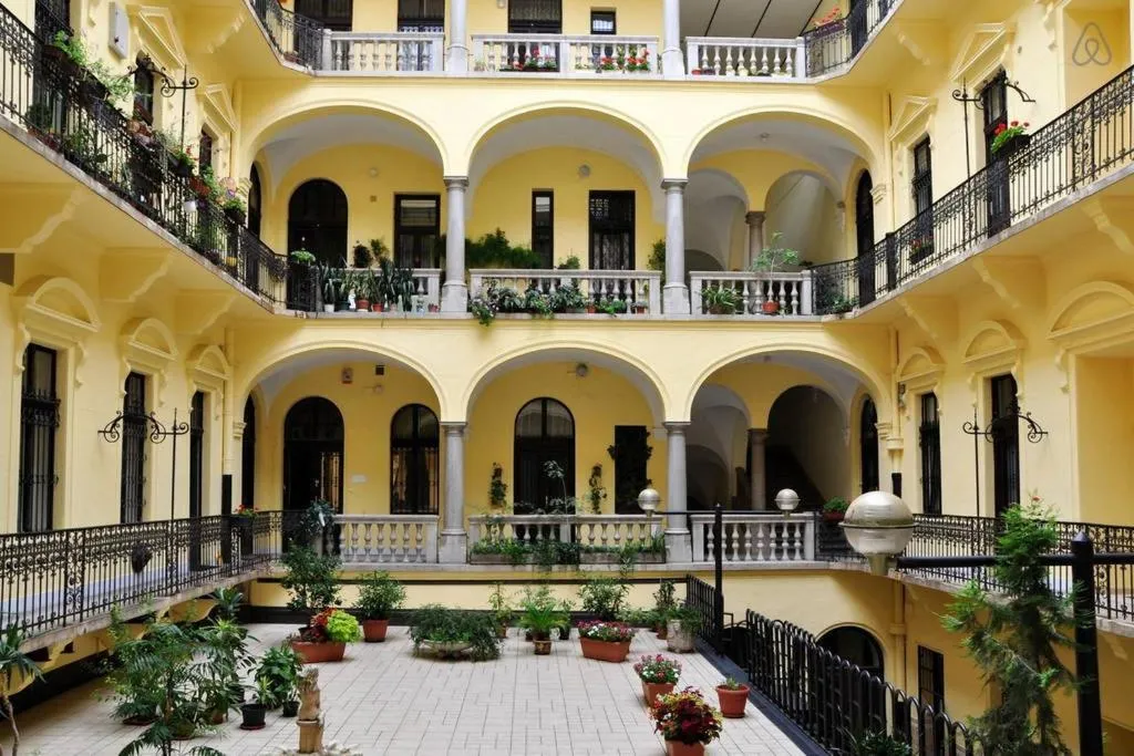 Image of Charming Art Deco Flat