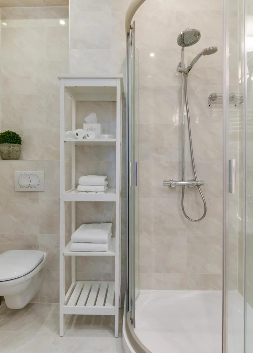Image 5 of Chestnut & Eliza Suites – Superior Homes Downtown