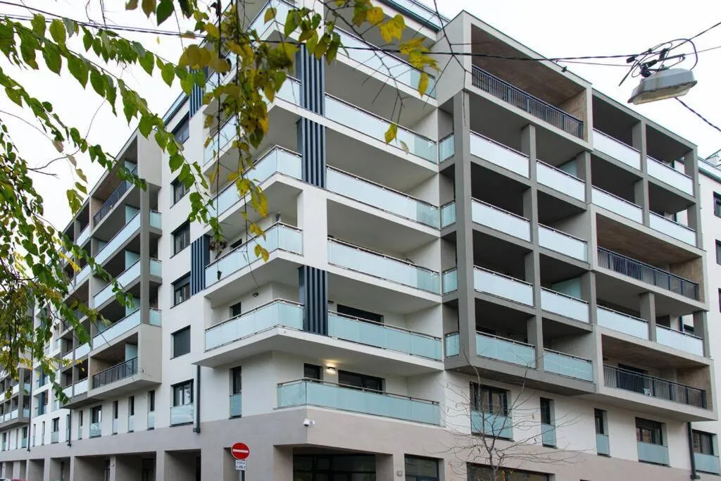 Image 5 of Chic207 Retreat: Modern 1BR Gem with Parking by NW