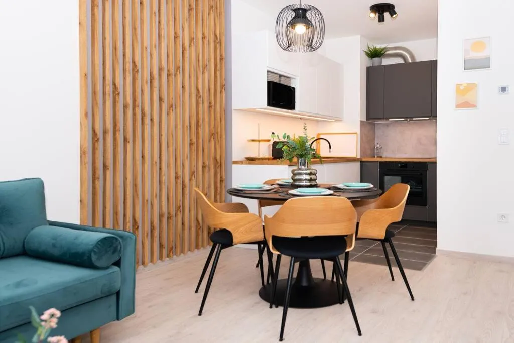 Image 3 of Chic207 Retreat: Modern 1BR Gem with Parking by NW