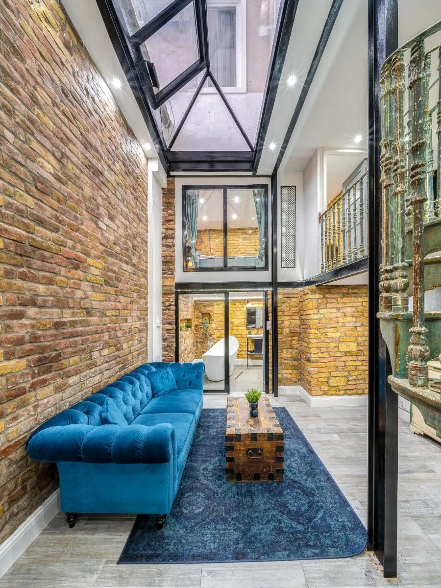 Image 3 of City Center Loft Haven: Modern Elegance