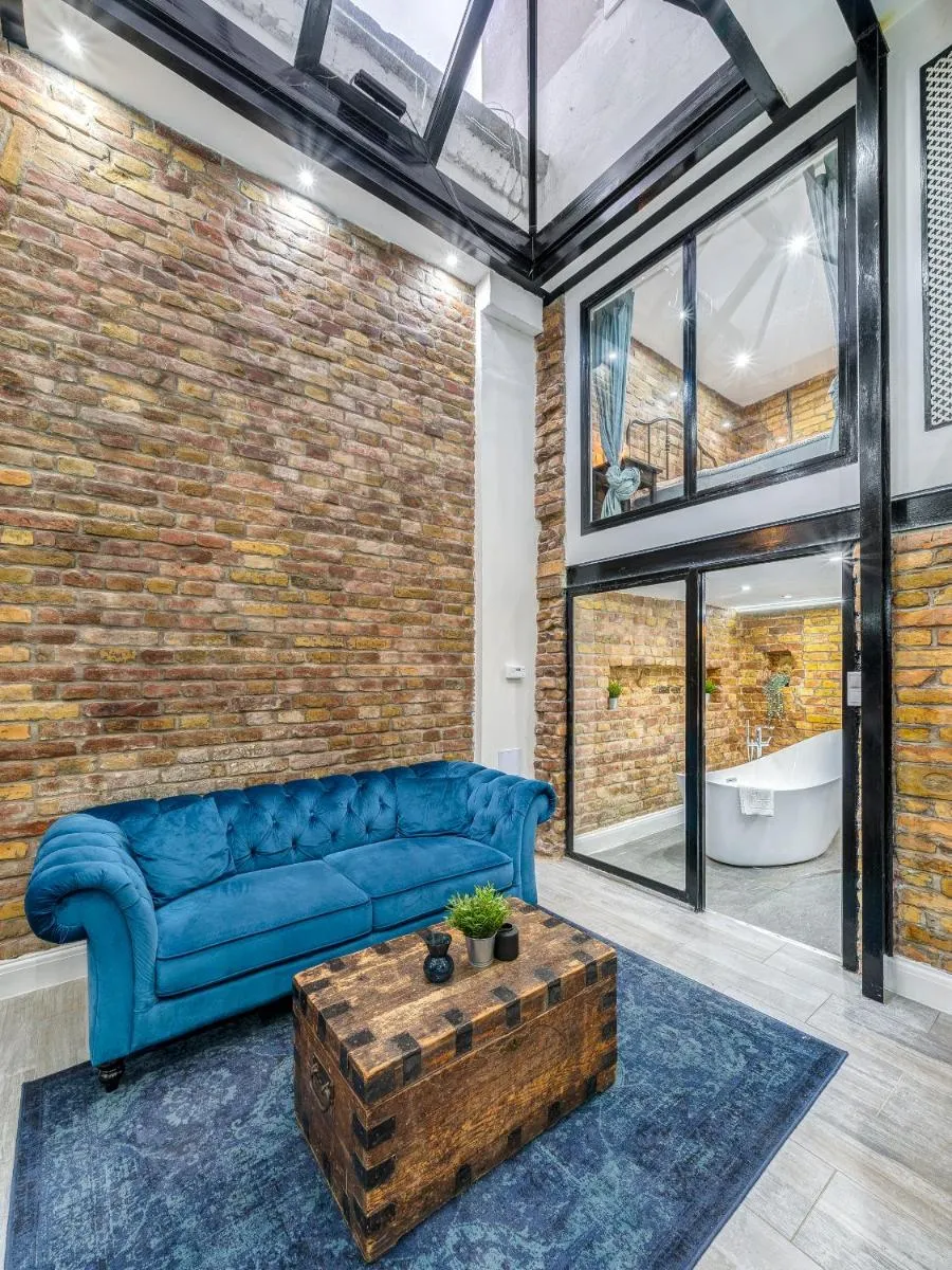 Image 6 of City Center Loft Haven: Modern Elegance