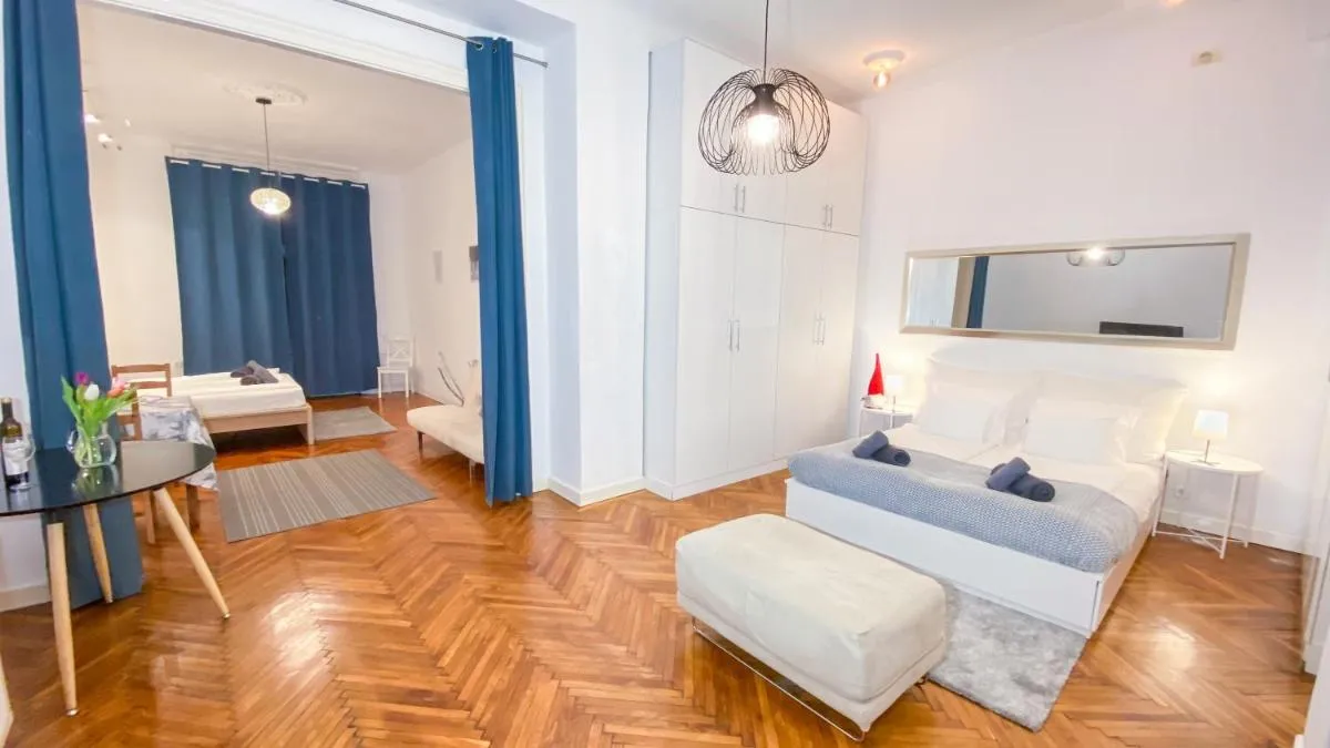 Image 1 of City Centre Synagogue Residential Apartment Budapest
