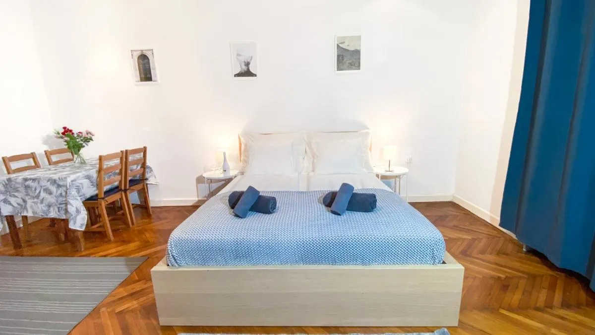 Image 5 of City Centre Synagogue Residential Apartment Budapest
